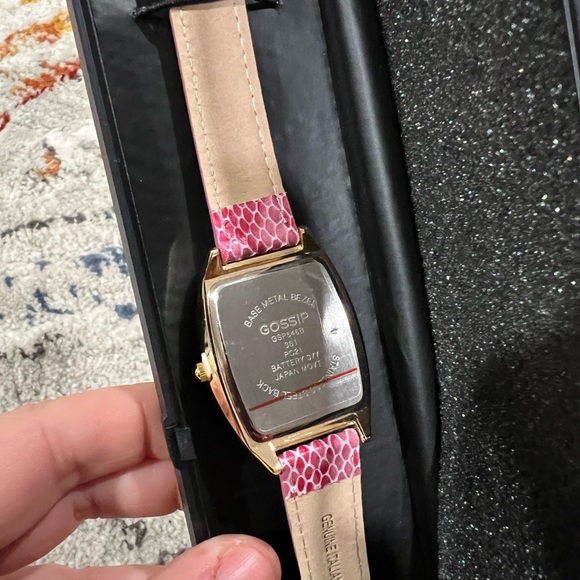 Brand new pink gossip watch in box - Picture 3 of 5